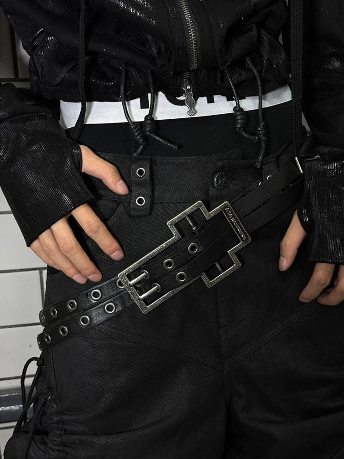 The Double-Layer Cross Belt