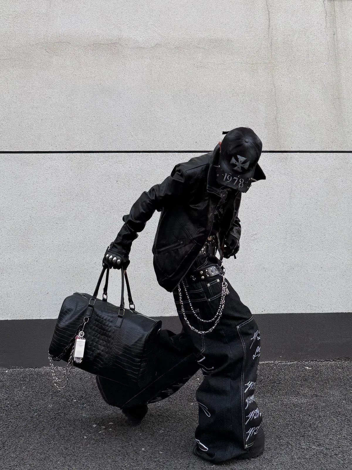 The Double-Waist Black Baggy Jeans