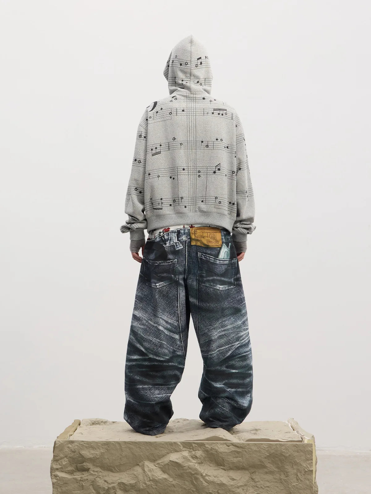 The Double-Waist Curved Baggy Jeans