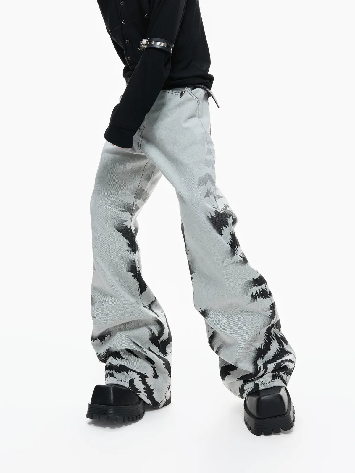 The Washed Tiger Dye Baggy Jeans